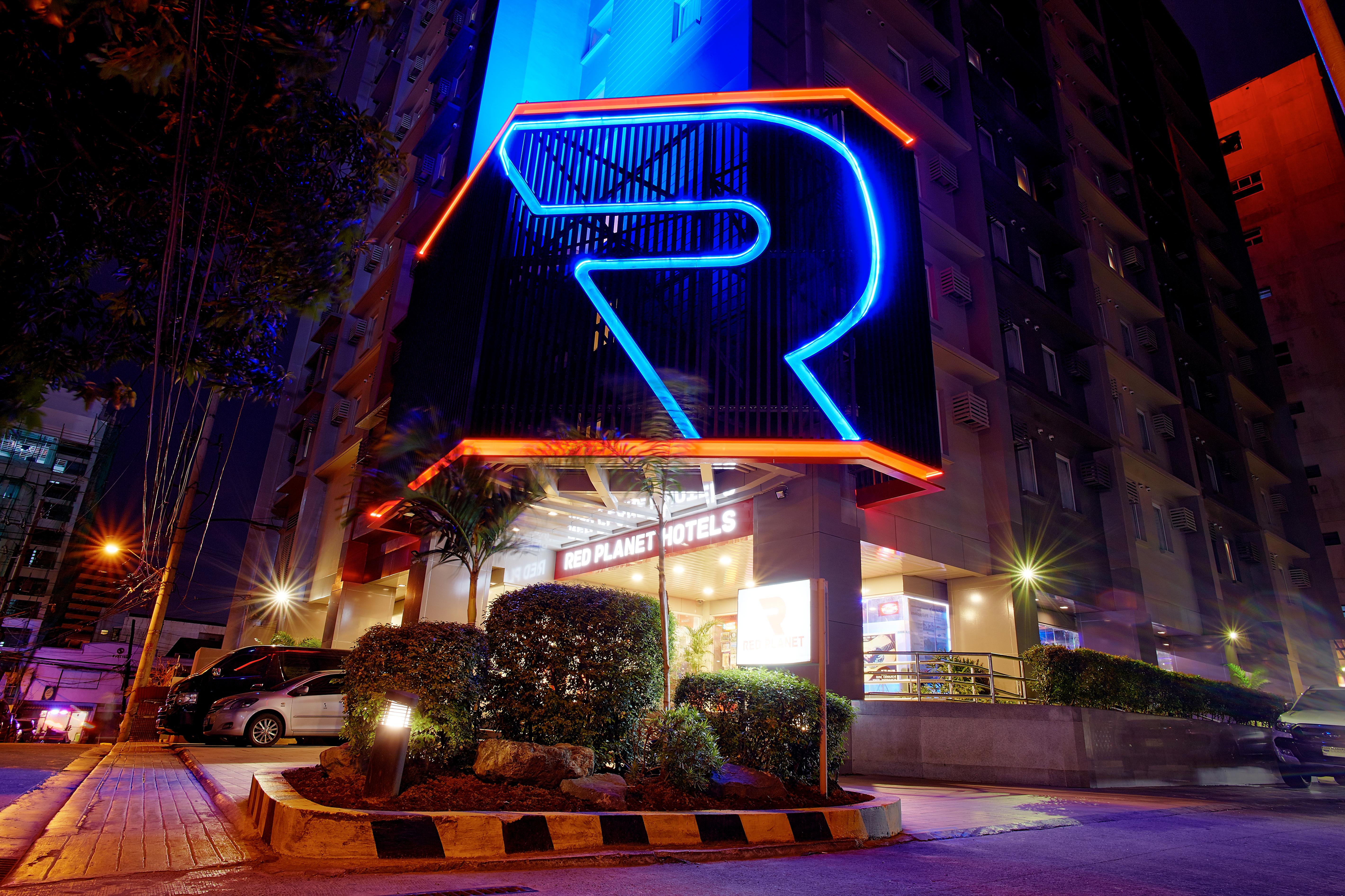Готель Red Planet Makati Avenue Manila Makati City Екстер'єр фото