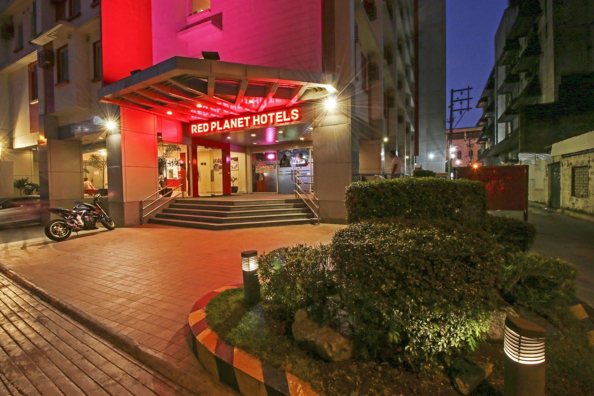 Готель Red Planet Makati Avenue Manila Makati City Екстер'єр фото